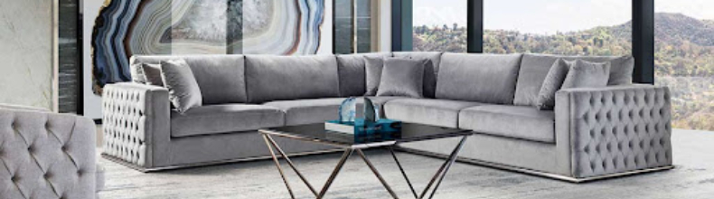 ترفندهای ست کردن مبل طوسی با فرش و پرده برای دکوراسیون لوکس